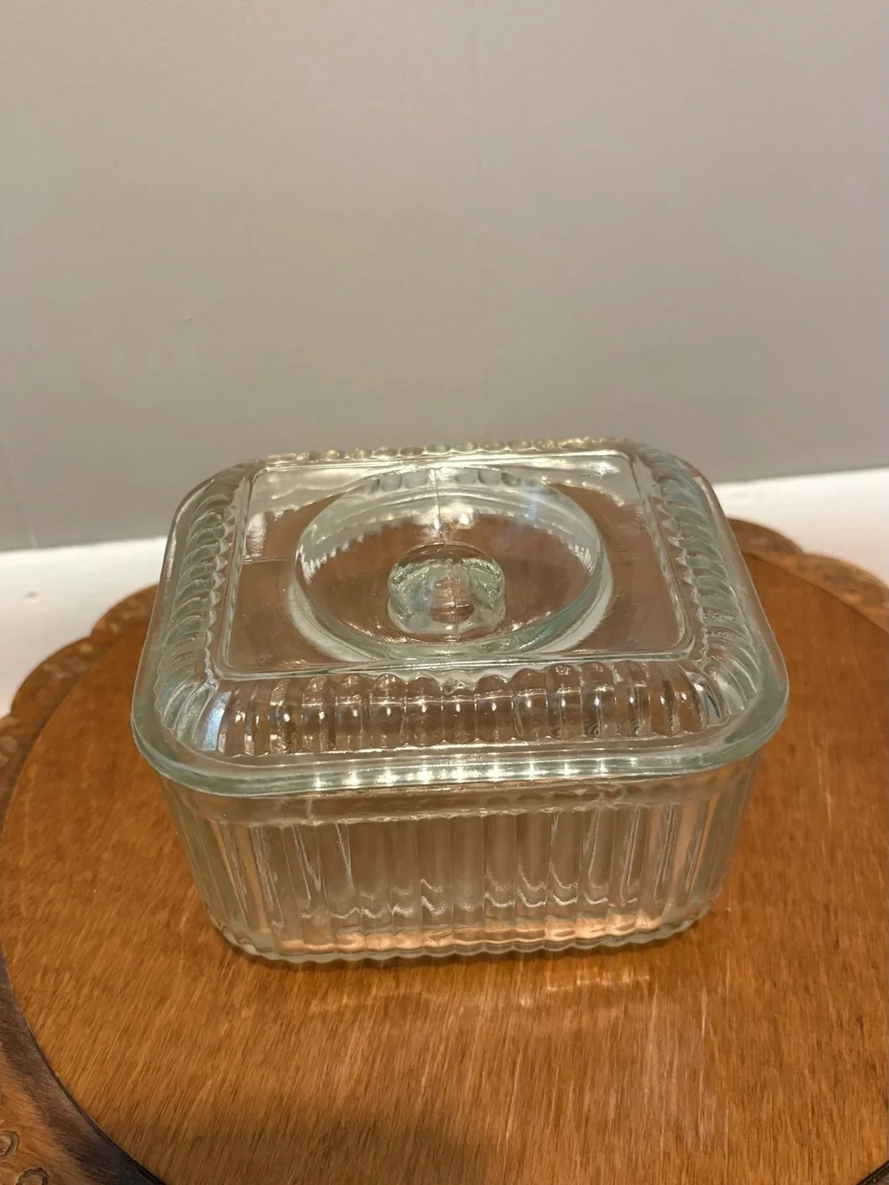 Vintage Anchor Hocking Refrigerator Dish. Clear Glass Lidded Storage Dish
